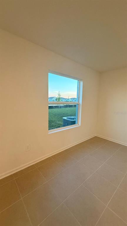 Building Photo - 3362 Alexander Dr
