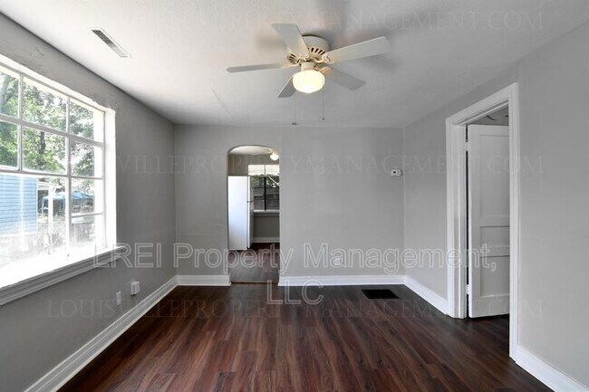 Building Photo - 512 Inverness Ave