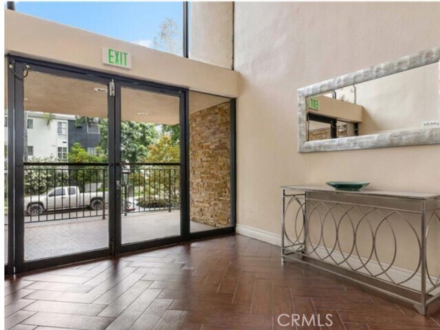 Building Photo - 15344 Weddington St