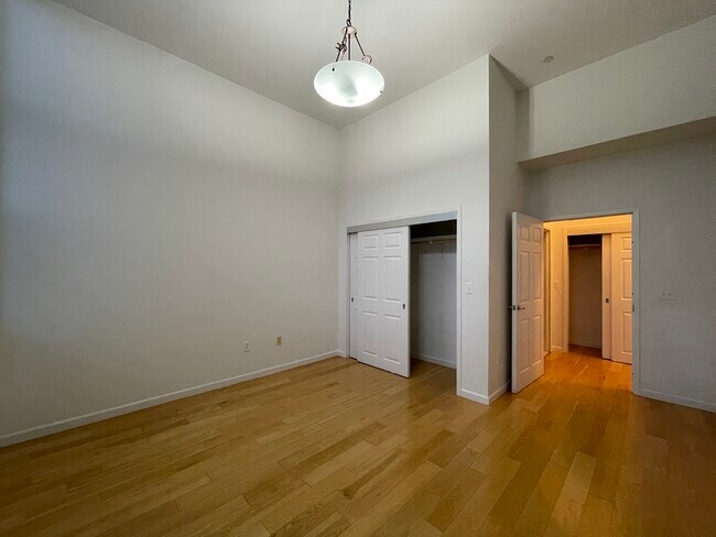 Building Photo - 114 Fair St