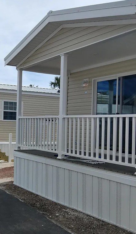 Building Photo - 2580 NE Indian River Dr