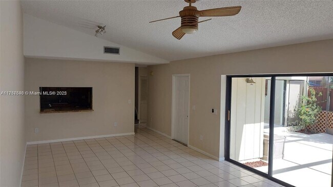 Building Photo - 4226 Landar Dr