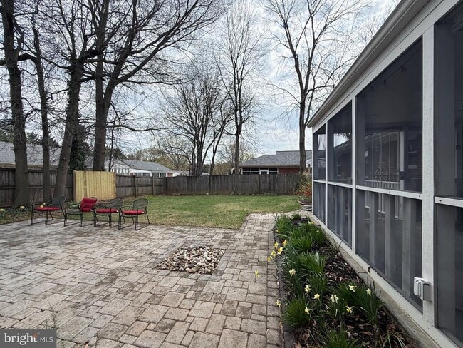 Building Photo - 9709 Saxony Rd