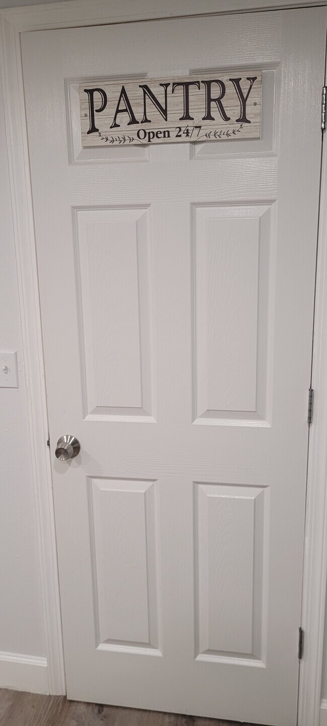 Building Photo - 12204 SE 7th St