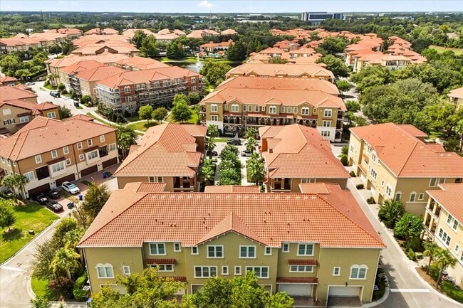 Building Photo - 2724 Lobelia Dr