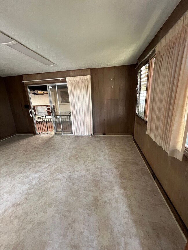 Building Photo - 949 Lehua Ave