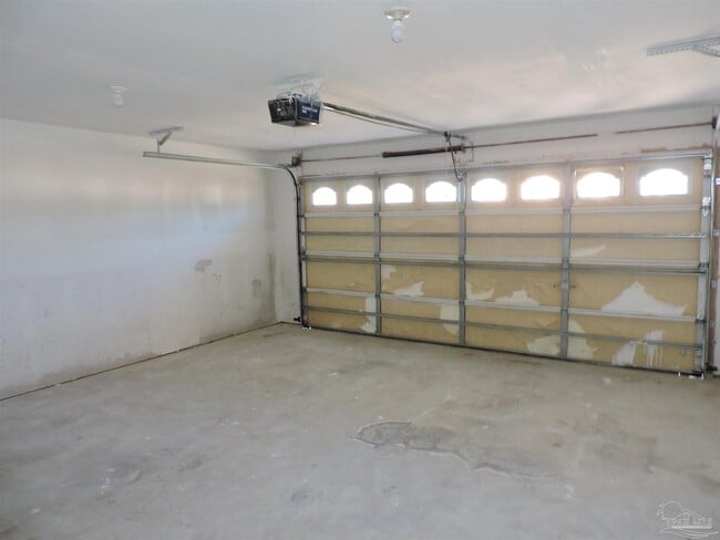 Building Photo - 1897 Gulf Bay Ln