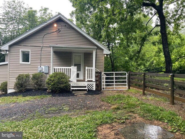 Building Photo - 158 Bifrost Way