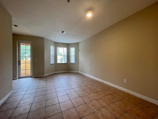 Building Photo - 3507 Shoma Dr