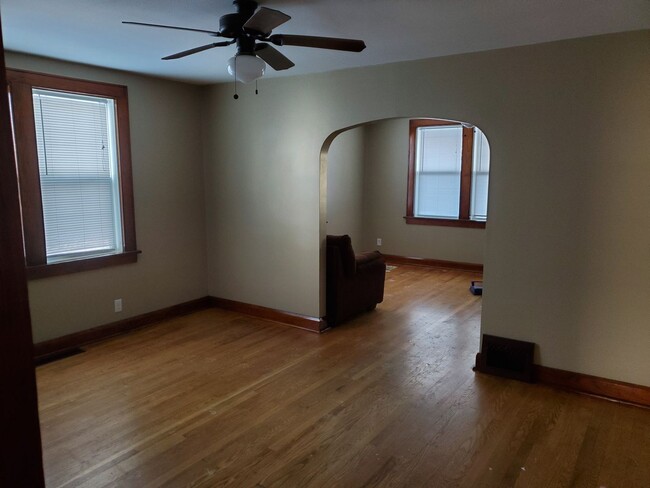 Building Photo - Stunning 3-Bedroom Duplex in Frostburg, MD...