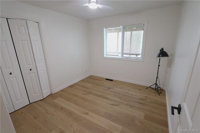 Building Photo - 63 Lawrence Hill Rd