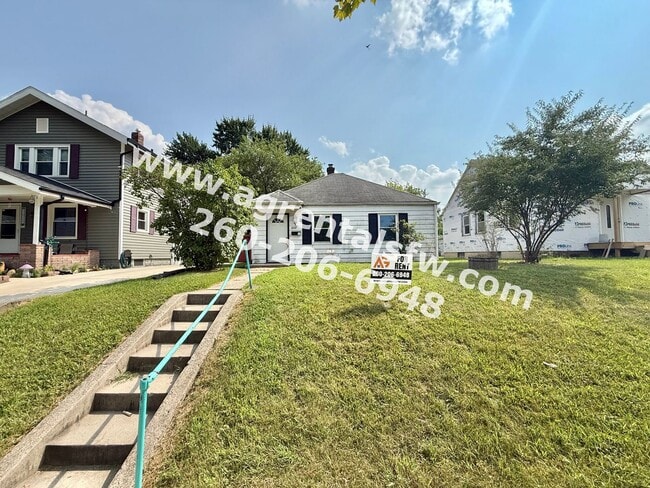 Primary Photo - 2 bedroom house