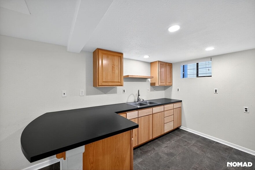 Building Photo - 115 S Pennsylvania St