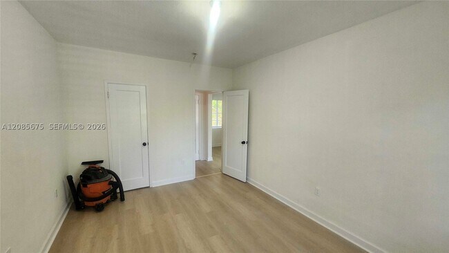 Building Photo - 847 81st St
