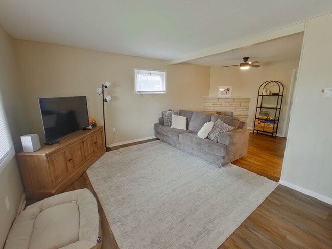 Building Photo - 267 N Minnesota St