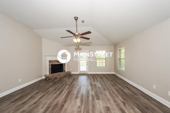 Building Photo - 3 Bedroom Pet-Friendly Home in Odenville, ...