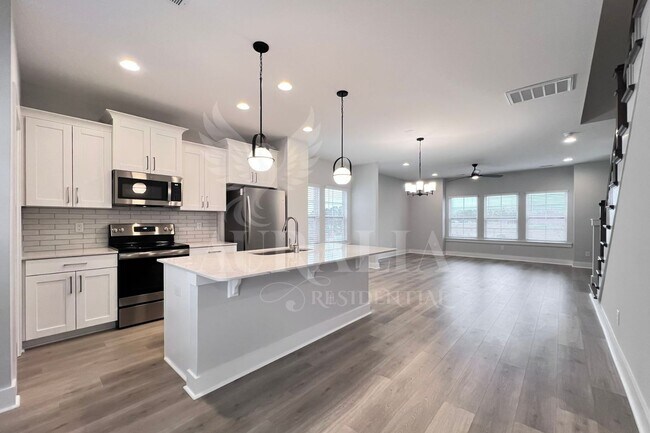 Building Photo - 8520 Silsbee Dr