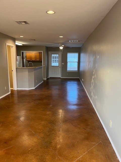 Building Photo - 35 E Lincoln Ave