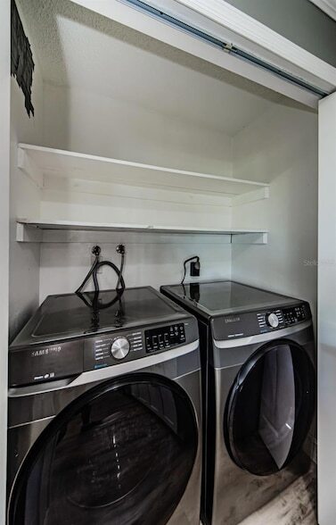 Building Photo - 722 116th Ave N