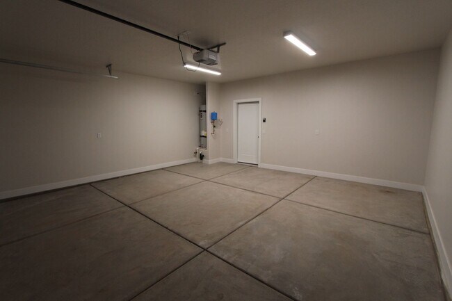 Building Photo - Brand New - Never Lived In!  (Location, Location Location)