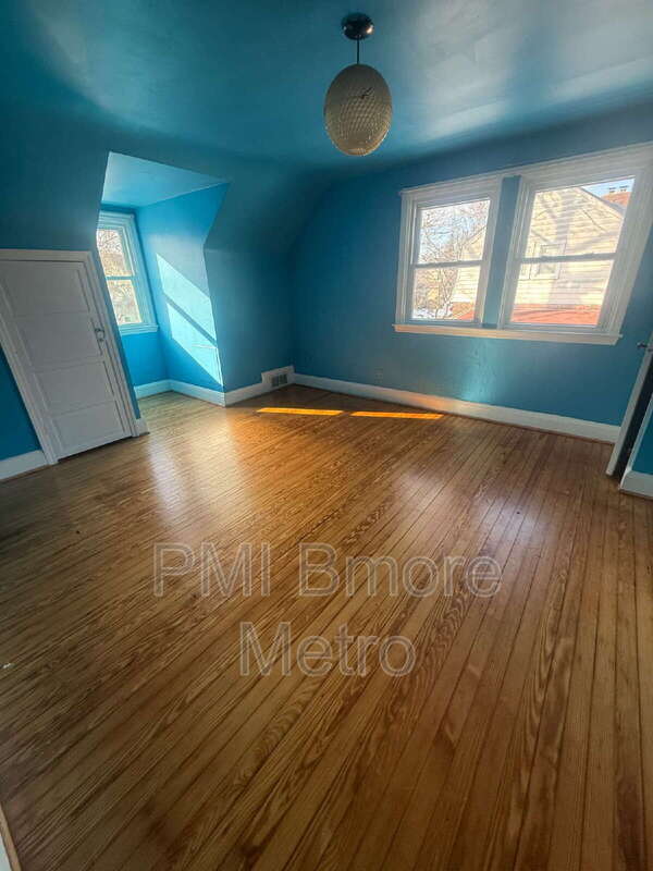 Building Photo - 33 Portship Rd