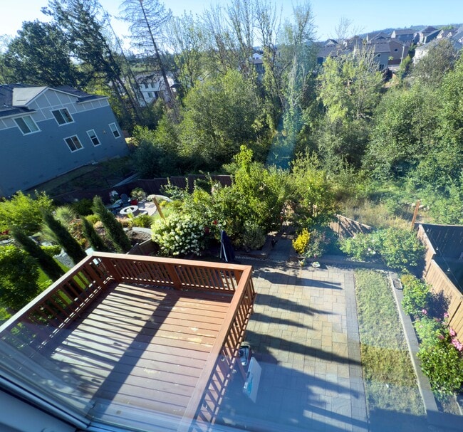 Building Photo - 17237 NW Woodreed Ct