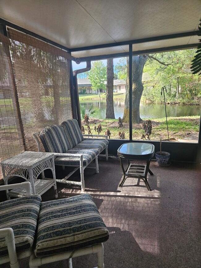 Building Photo - 2 BEDROOM 2 BATH HOME IN  PELICAN BAY GATED COMMUNITY