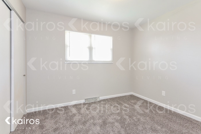 Building Photo - 2575 Mullanphy Ln