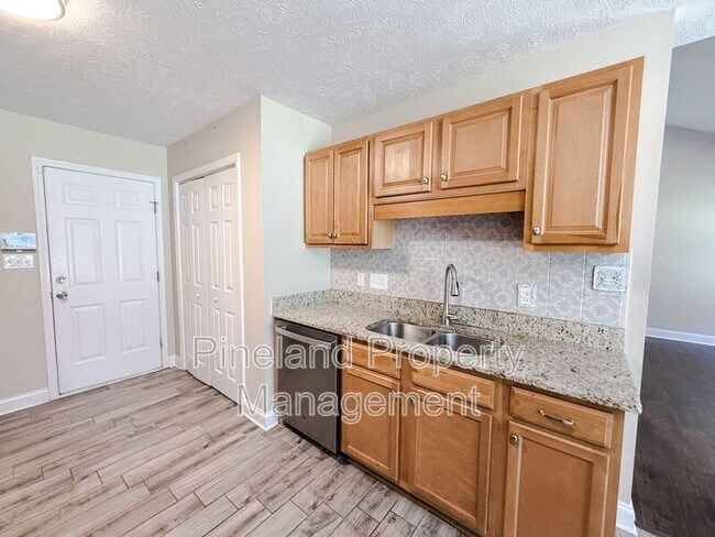 Building Photo - 117 Moorea Dr