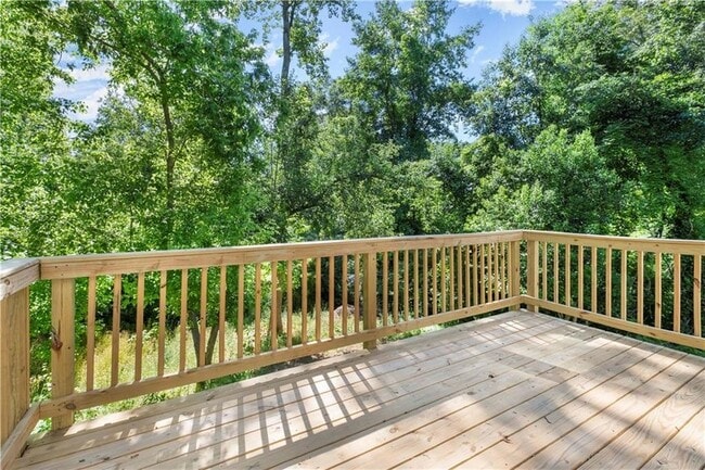 Building Photo - 1139 Lookout Ave NW