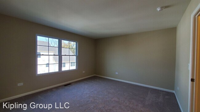 Building Photo - 3 br, 2.5 bath House - 364 Tall Tree lane