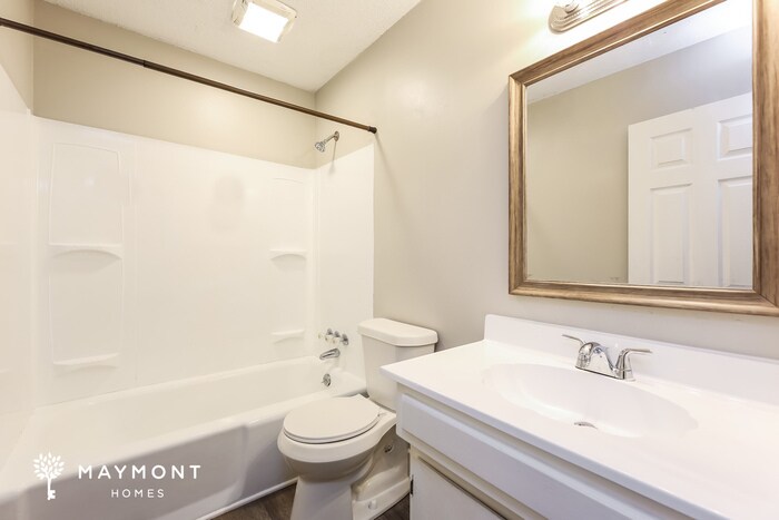 Building Photo - 421 Sellwood Cir
