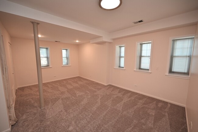 Building Photo - 5400 N Campbell Ave