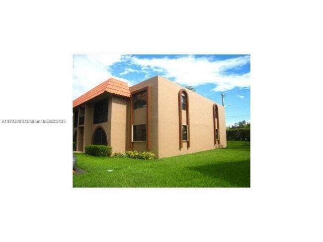 Building Photo - 8600 NW 34th Pl