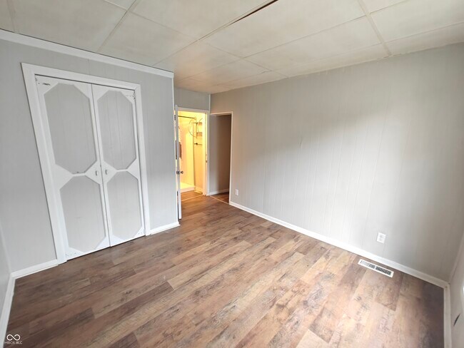 Building Photo - 108 W Pennsylvania St