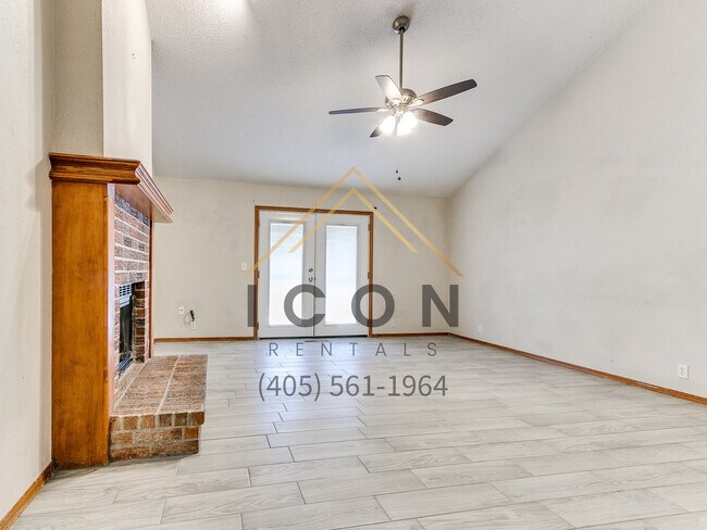 Building Photo - 8804 NW 92nd St