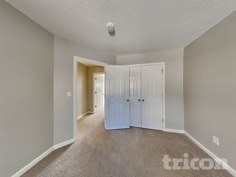 Building Photo - 124 Grayland Rd