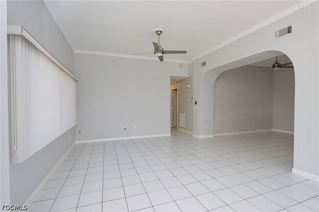 Building Photo - 5510 SW 4th Pl