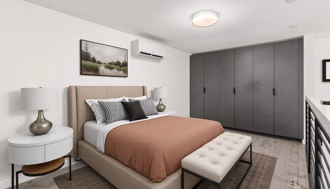 Building Photo - 1601 Park Ave