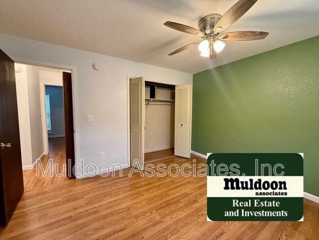 Building Photo - 2930 Cortina Dr