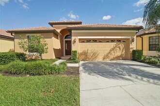 Building Photo - 127 Silver Falls Dr
