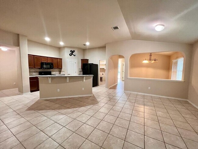 Building Photo - House For Lease Pflugerville