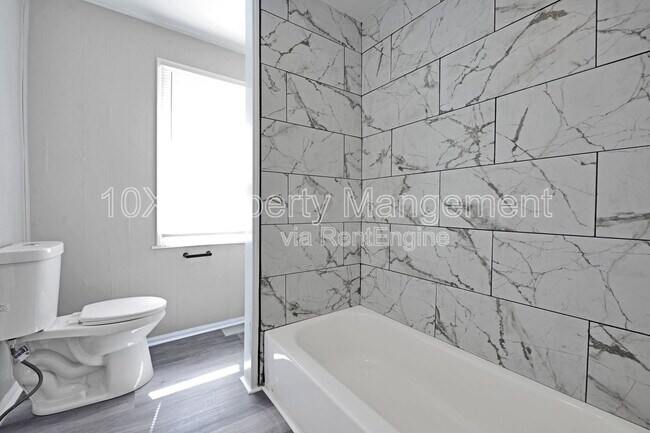Building Photo - 26 Whitethorne Ave