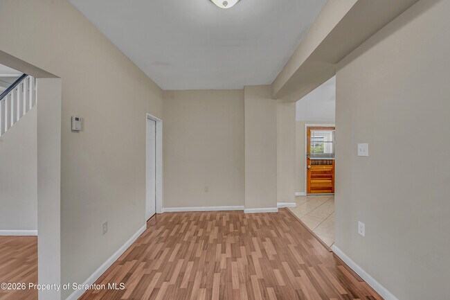 Building Photo - 538 River St