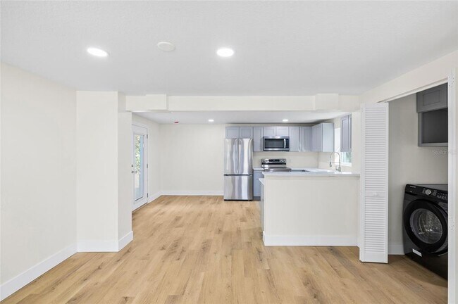 Building Photo - 4403 N 48th St