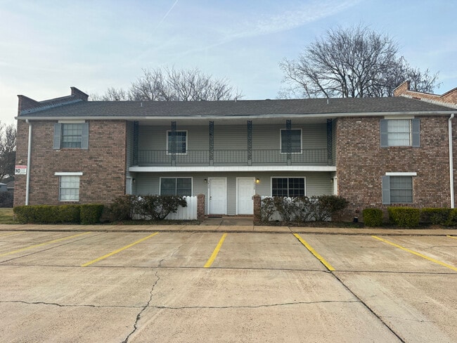 Building Photo - 5930 Orleans Pl