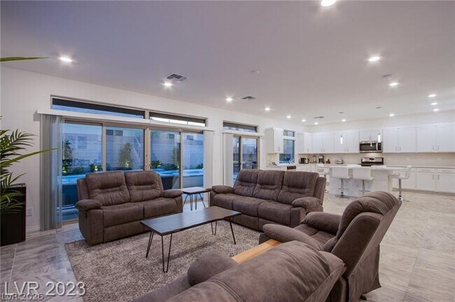 Building Photo - 8307 Red Lily St