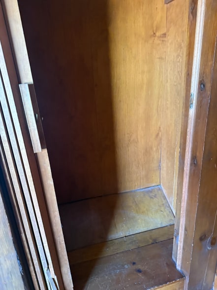 Building Photo - 1344 E College Ave