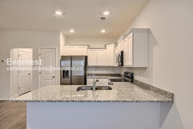 Building Photo - 345 Raines Ct