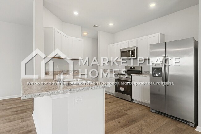 Building Photo - 10415 Patton Ln